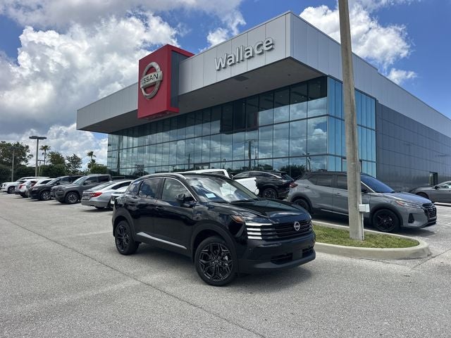 2026 Nissan Kicks SR in Super Black — front three-quarter view