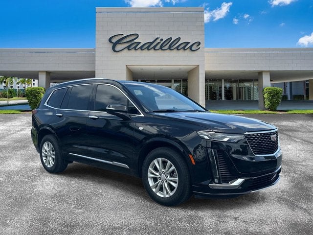 2023 Cadillac XT6 FWD Luxury in Stellar Black Metallic — front three-quarter view